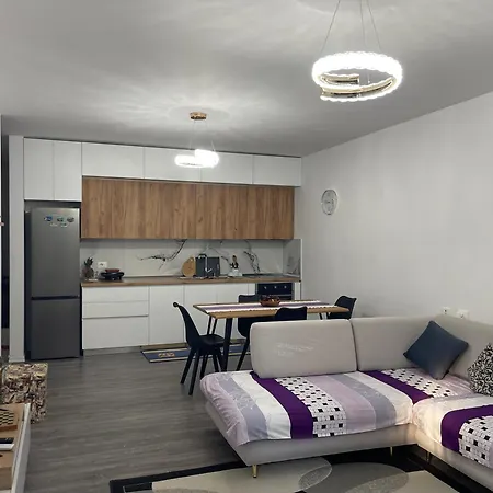 Apartment White Nest *